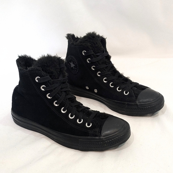 Converse Chuck Taylor Hi Black Fur Lined Suede High Top Sneakers Size 9.5 Womens - Picture 2 of 9